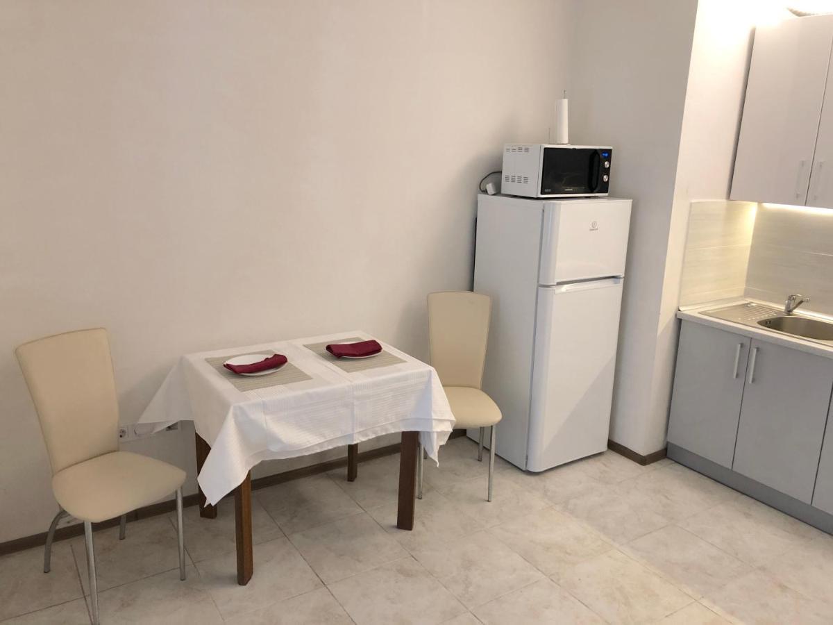 Жд Вокзал Пр Победы 67-В Метро Нивки Парк Шулявка Appartement Kiev Buitenkant foto